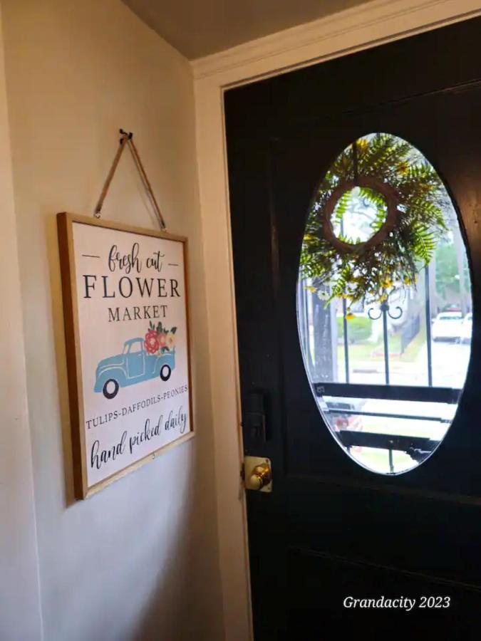 Charming! Near Cle Clinic/Uh/Cwru/Dwntwn W/Porch Villa Cleveland Eksteriør billede