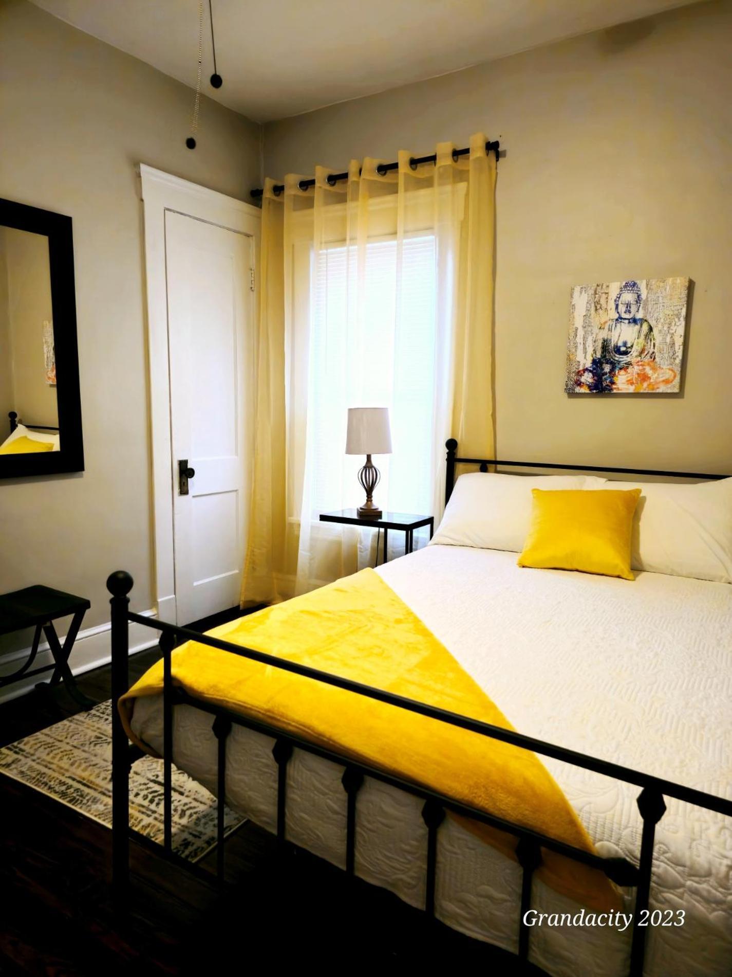 Charming! Near Cle Clinic/Uh/Cwru/Dwntwn W/Porch Villa Cleveland Eksteriør billede